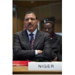 The Agent of Niger, H. E. Mr Mohamed Bazoum, at the opening of the hearings in the case concerning the Frontier Dispute (Burkina Faso/Niger). This session took place, exceptionally, in the auditorium of The Hague Academy of International Law. The ICJ's role is to settle, in accordance with international law, legal disputes submitted to it by States (its Judgments are final and binding) and to give advisory opinions on legal questions referred to it by authorized UN organs and agencies. Its official languages are French and English. ICJ news and archives can be accessed via its Website (icj-cij.org).