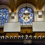 Les juges de la Cour internationale de Justice à l'ouverture des audiences publiques concernant l'instance introduite par le Timor-Leste contre l'Australie (Demande en indication de mesures conservatoires présentée par le Timor-Leste).