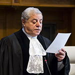 Solemn Declaration by H.E. Mr. Awn Shawkat Al-Khasawneh, <i>ad hoc</i> Judge, at the opening of the hearings.