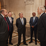 Visite du Secrétaire général de l’Organisation des Nations Unies, S.Exc. M. António Guterres, à la Cour internationale de Justice, le vendredi 22 décembre 2017. 