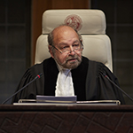 Le président de la Cour, S.Exc. M. le juge Ronny Abraham
