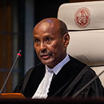 Le président de la Cour, S. Exc. M. Abdulqawi Ahmed Yusuf, le 23 juillet 2018 (lecture de l’ordonnance de la Cour)