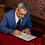 H.E. Mr. Jorge Carlos Fonseca, President of the Republic of Cape Verde, signs the Visitors’ Book of the Court 