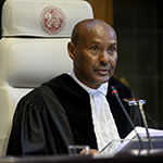 Le président de la Cour, S. Exc. M. Abdulqawi Ahmed Yusuf, à l’ouverture des audiences