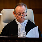 Le greffier de la Cour, S. Exc. M. Philippe Couvreur, le 14 juin 2019 (lecture de l’ordonnance de la Cour)